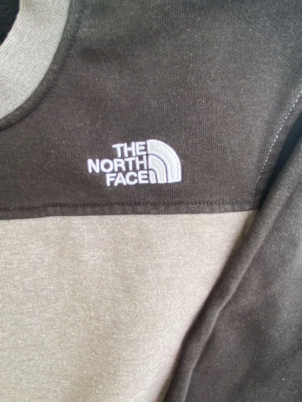 The North Face Men’s Gray and Black Crewneck Sweatshirt with Green Patch Medium